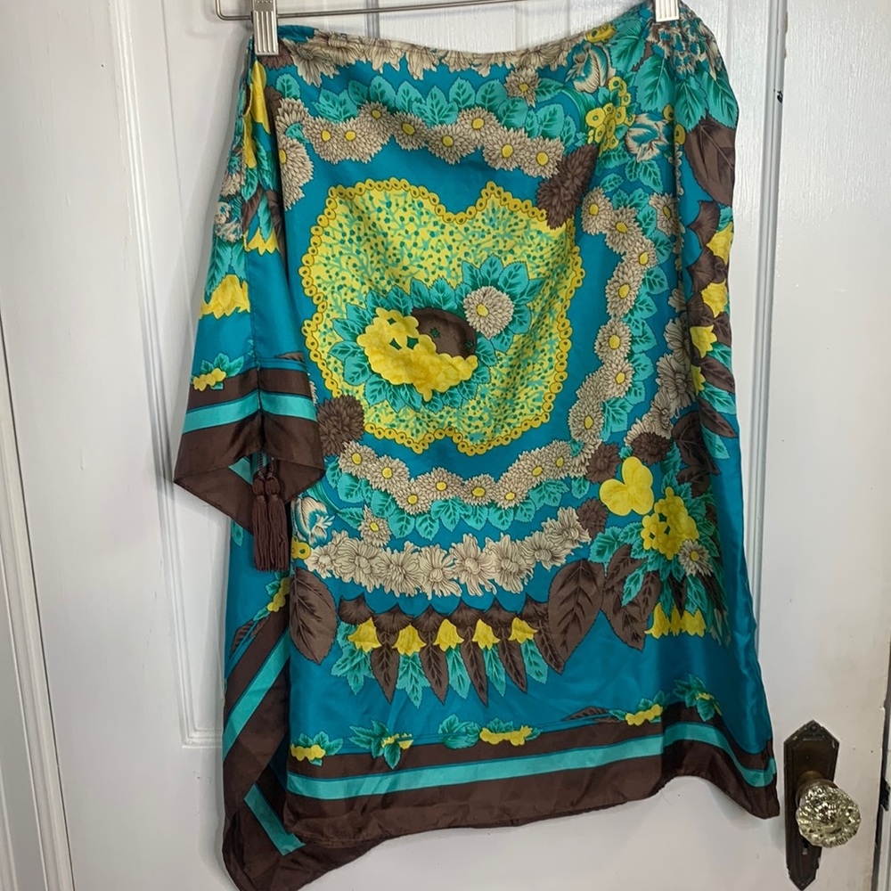 Vintage BCBG 100% Silk Scarf Skirt